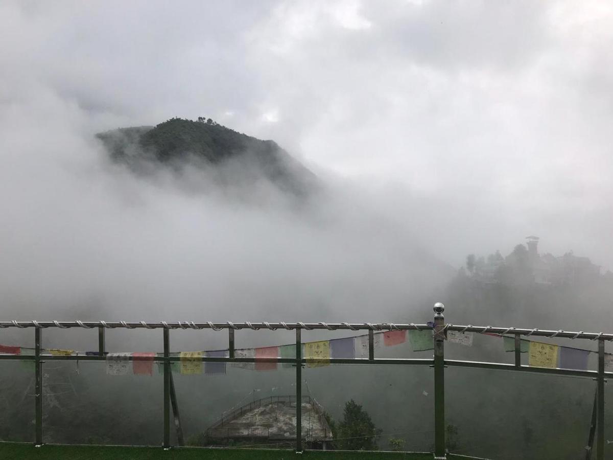 Icebergs Mussoorie - A Boutique Stay And 24 Hrs Roof Top Cafe Екстер'єр фото