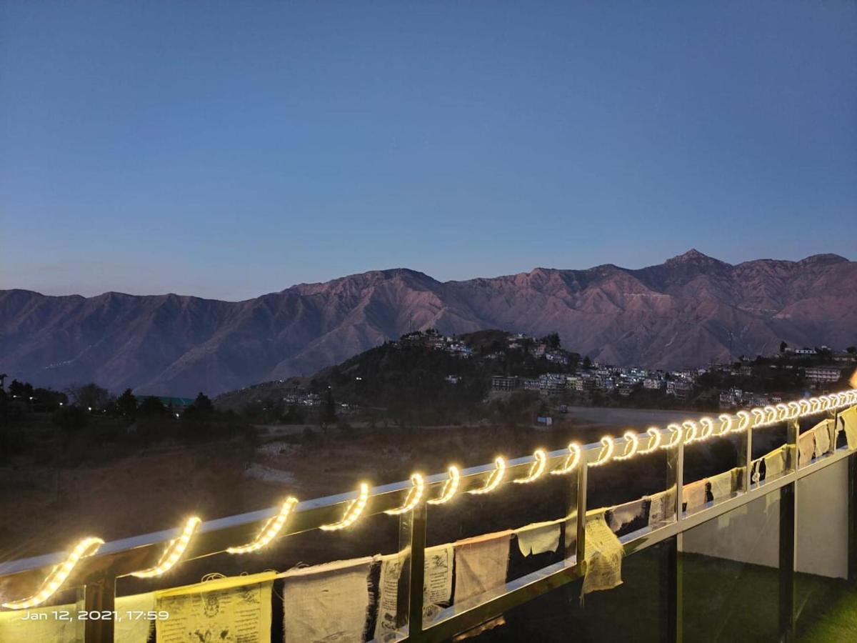 Icebergs Mussoorie - A Boutique Stay And 24 Hrs Roof Top Cafe Екстер'єр фото