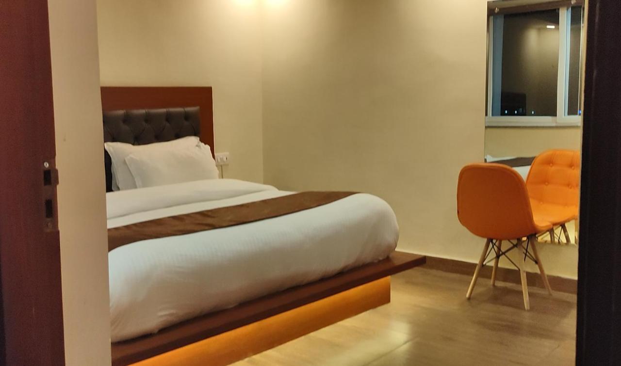 Icebergs Mussoorie - A Boutique Stay And 24 Hrs Roof Top Cafe Екстер'єр фото