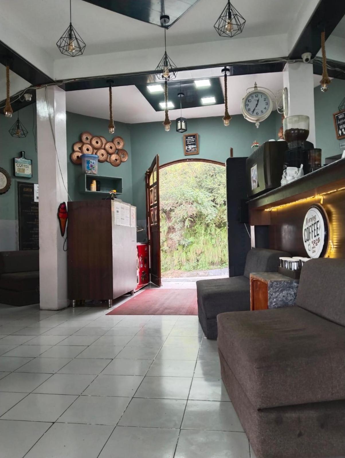 Icebergs Mussoorie - A Boutique Stay And 24 Hrs Roof Top Cafe Екстер'єр фото