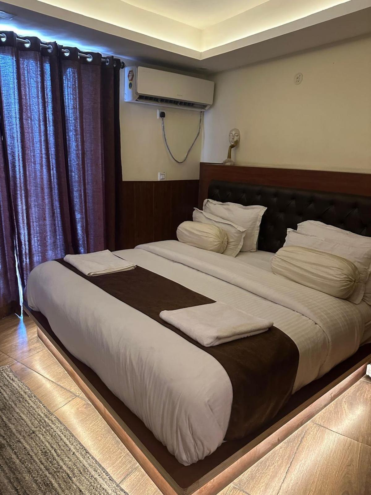 Icebergs Mussoorie - A Boutique Stay And 24 Hrs Roof Top Cafe Екстер'єр фото