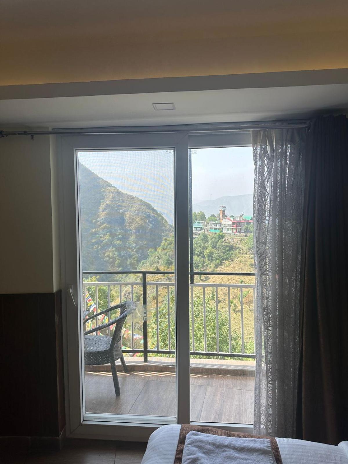 Icebergs Mussoorie - A Boutique Stay And 24 Hrs Roof Top Cafe Екстер'єр фото