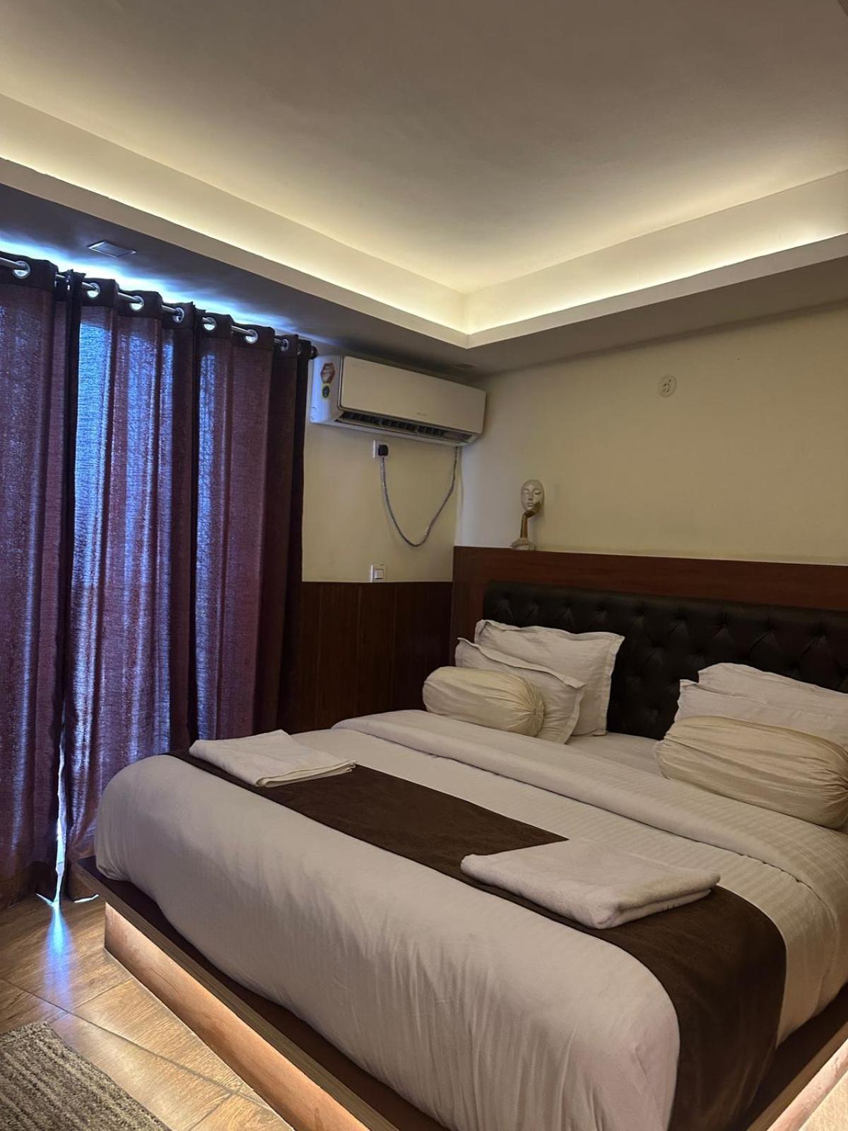 Icebergs Mussoorie - A Boutique Stay And 24 Hrs Roof Top Cafe Екстер'єр фото